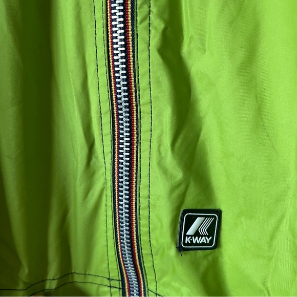 Vintage K-Way Men’s Rain Jacket in Green Lime Size Medium - Picture 12 of 15